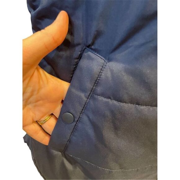 True Craft Women's Puffer Vest Navy Blue Size L Snap Closure Casual - Picture 4 of 10